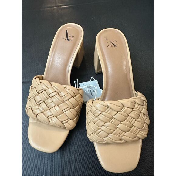 A New Day Women's Weave Chunky Open Toe Slip-On Sandals Size 6 1/2 - Picture 2 of 6